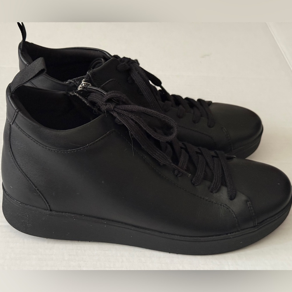 Fitflop Black Leather Rally Sneakers High Top Lace Up Side Zipper Women's Sz 10 - Picture 2 of 11
